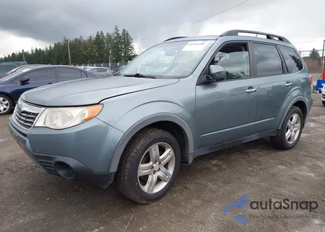2010 Subaru Forester 2.5X Premium z USA, uszkodzony, nr VIN JF2SH6CC2AH766682